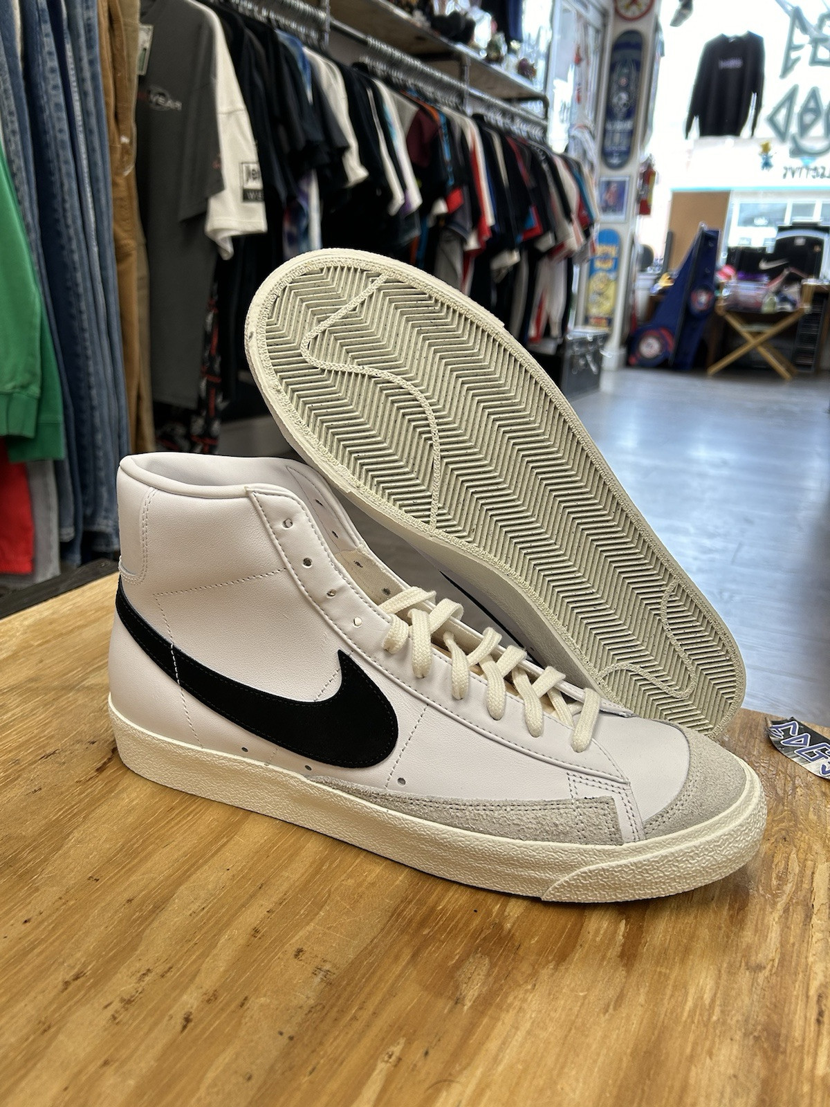 Nike Blazer Mid \'77 Vintage White Black Suede BQ6806-100 Retro Mens Size 13 Blazer Mid  main image 2