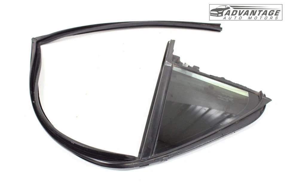 Chrysler 300 2016-2023 panel de puerta lateral derecha trasera vidrio con sello de resistencia a la intemperie OEM Foto 2 de 4