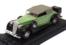Solido 1/43 Scale 4037 - 1937 Packard Super Eight - Green/Black/Grey