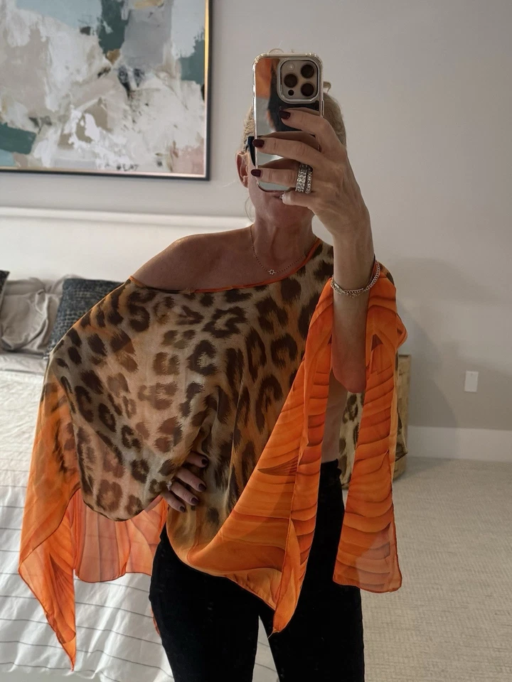 Poncho Top Asimétrico Un Hombro Leopardo Transparente y Naranja de Gasa Foto 2 de 4