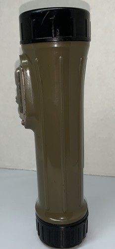 Kwik-lite Vintage Flashlight Torch Made In USA Weather Resistant 2D Cells - Picture 2 of 13