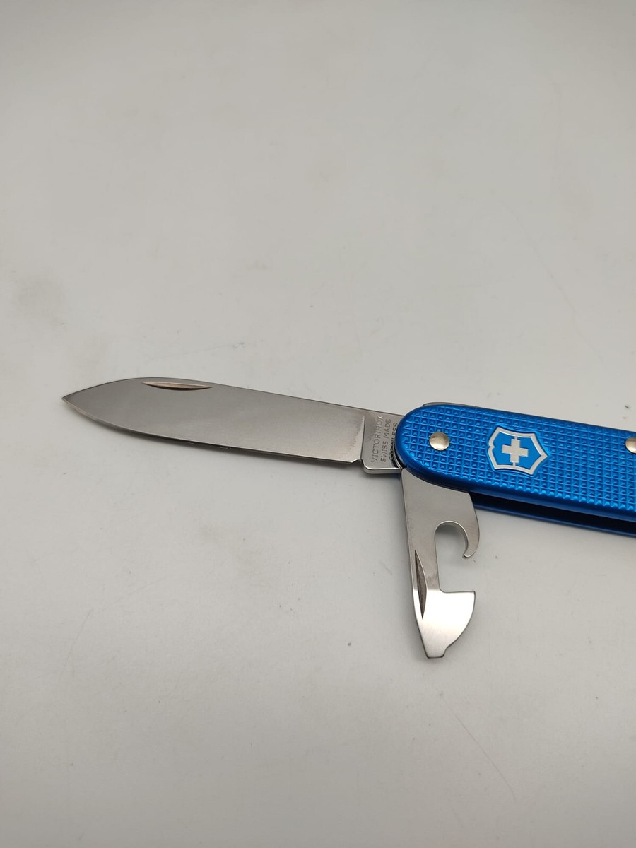 New 2020 Victorinox Aqua Blue Pioneer Alox Limited Edition with