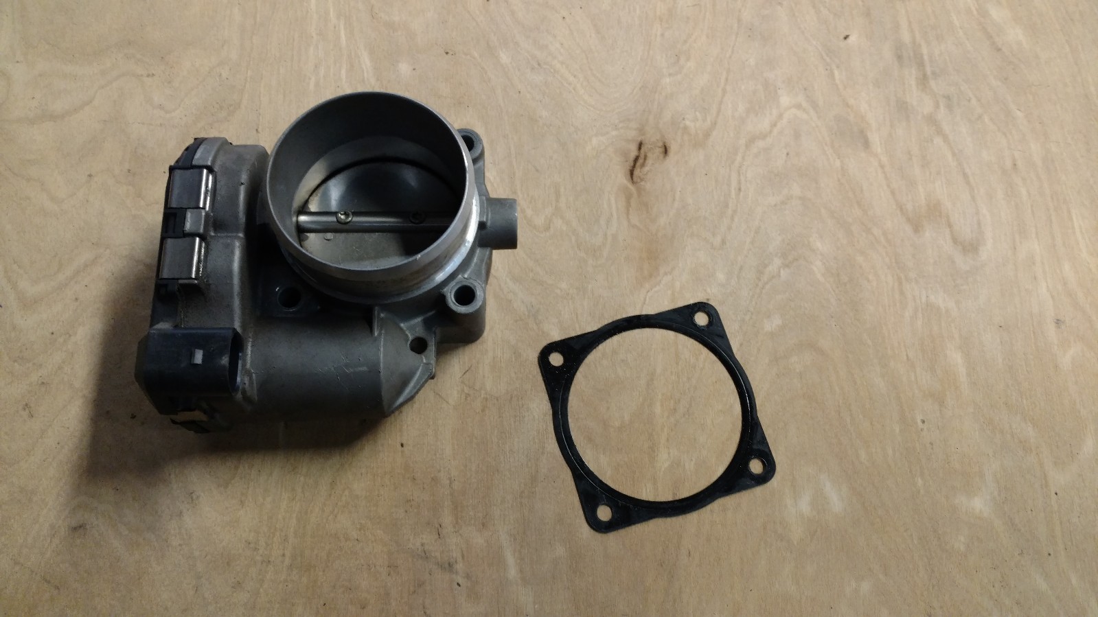 LAMBORGHINI MURCIELAGO THROTTLE BODY VALVE HOUSING OEM 07M133062