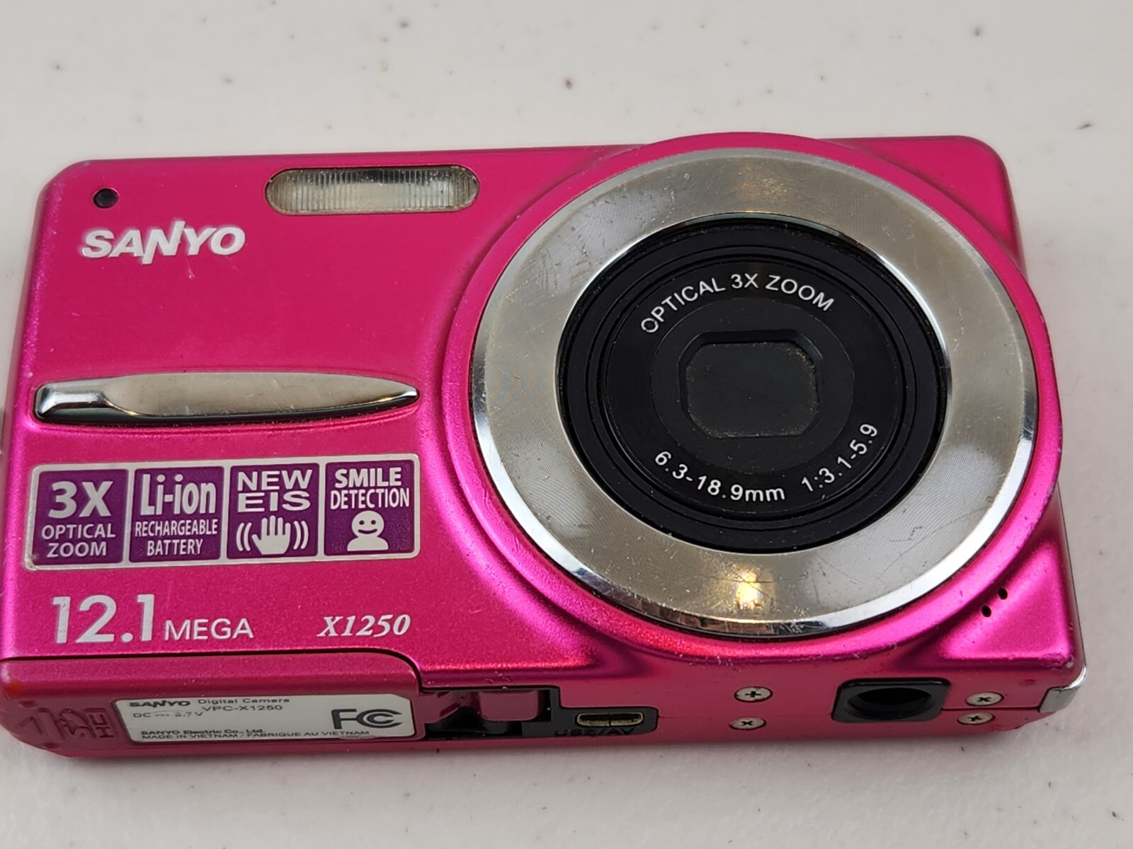 Sanyo VPCX1250 12.1 MegaPixel Digital Camera optical 3.0x zoom Pink eBay