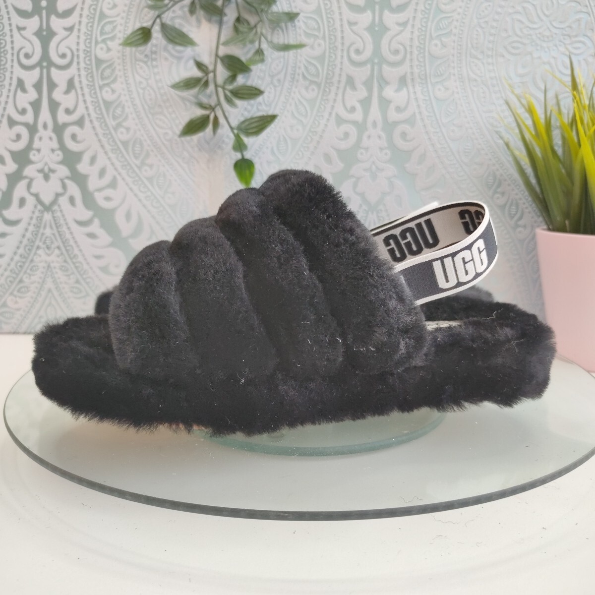 UGG Fluff Yeah UK Size Black UK