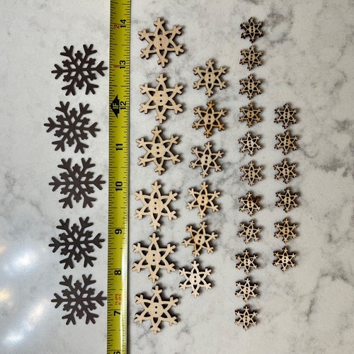 "34 piezas adornos de copo de nieve de madera de haya y hojalata sin terminar 1,5"" - 9/16""" - Imagen 2 de 2