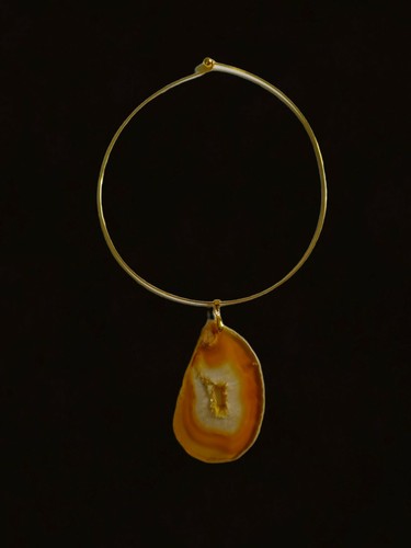 Yellow agate pendant necklace - Picture 7 of 9