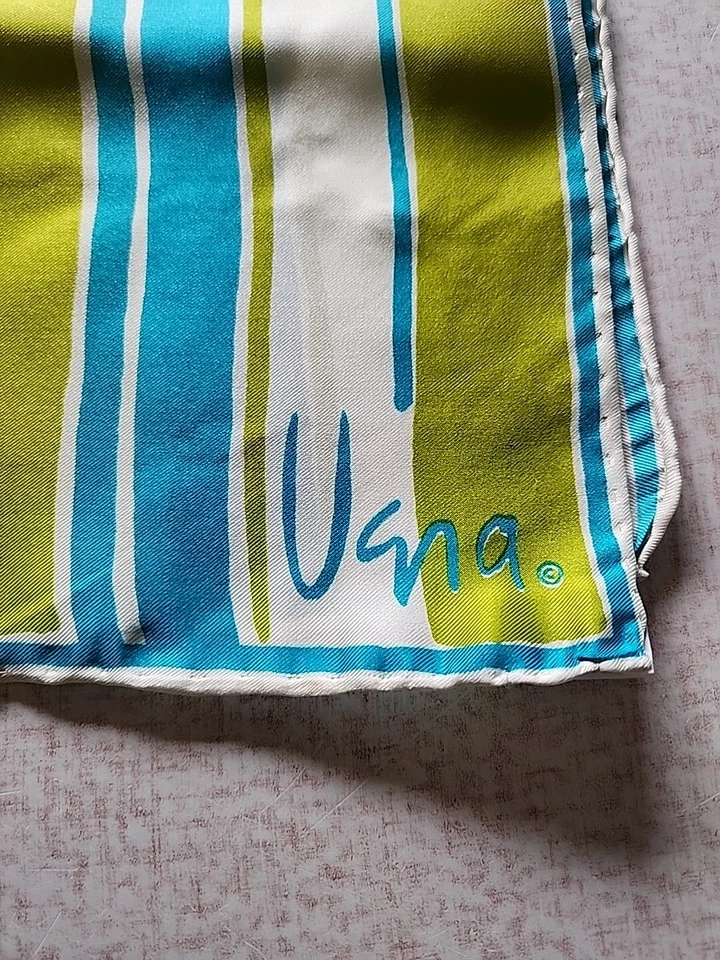 Vintage MOD 3 1960's Vera Scarf Hand-rolled Made in Japan - Image 4 of 4