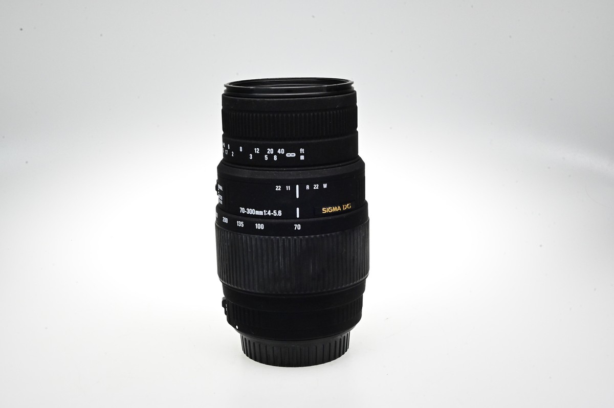★極上品★Canon EF 70-300mm f4-5.6 IS II USM Canon EF 70-300 F4-5.6 IS II USM: Digital Photography Review