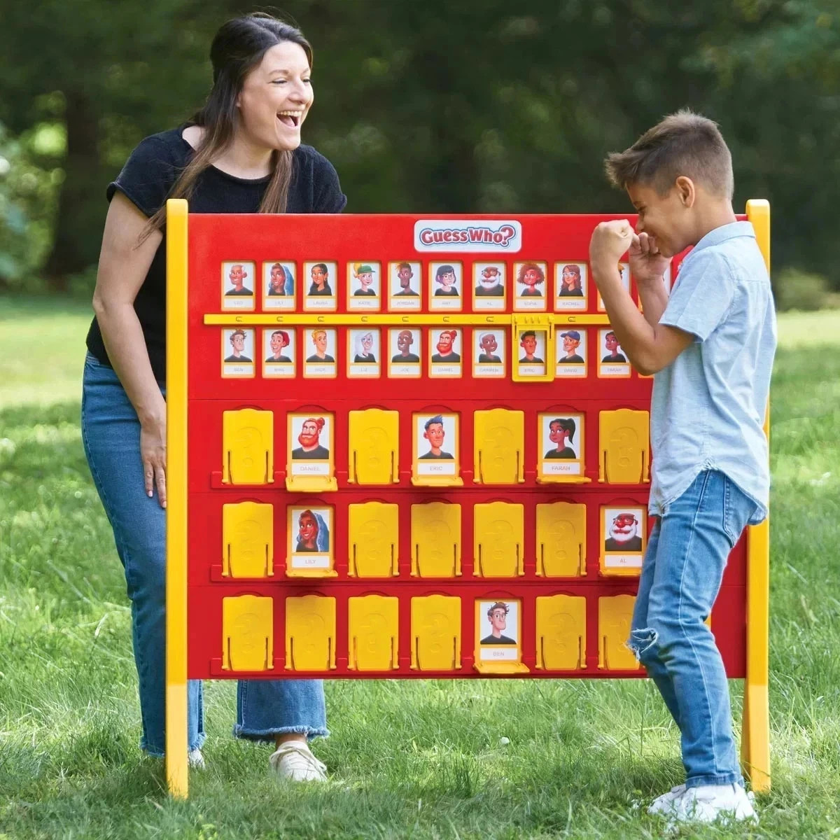 Hasbro Giant Guess Who? Board Game Indoor Outdoor Giant Edition Brand New
