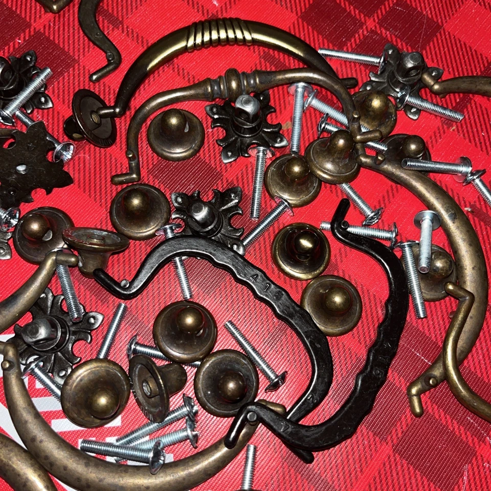 Lotto Di 14 Maniglie X Mobili+viti  - Immagine 3 di 4