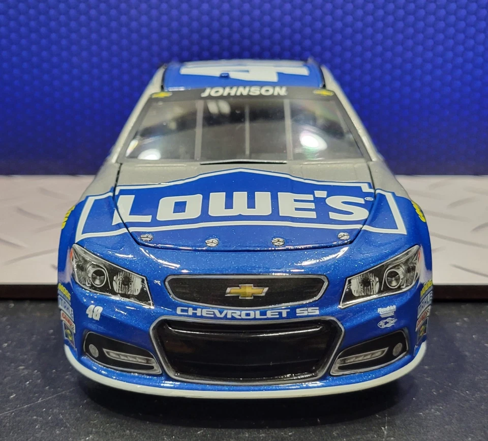1/24 RCCA Elite 2015 Jimmie Johnson #48 Lowe's NASCAR Diecast #92 out of 120 - Image 4 of 4