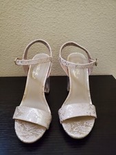 womens shoes Size 6