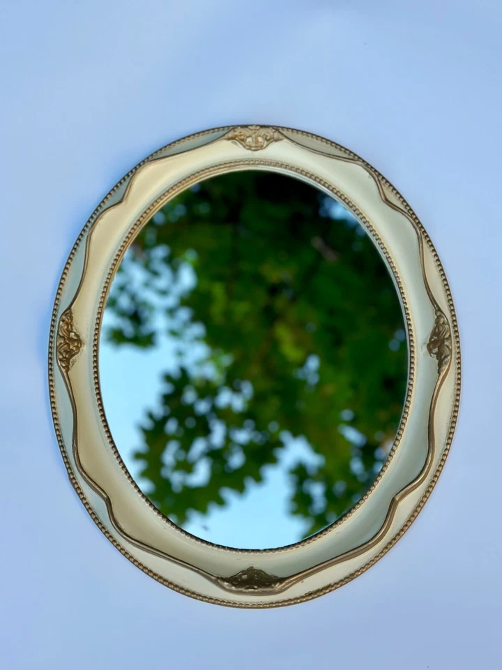 Oval mirror creamy white and gold molded plastic French Provincial Regency - Image 2 of 4