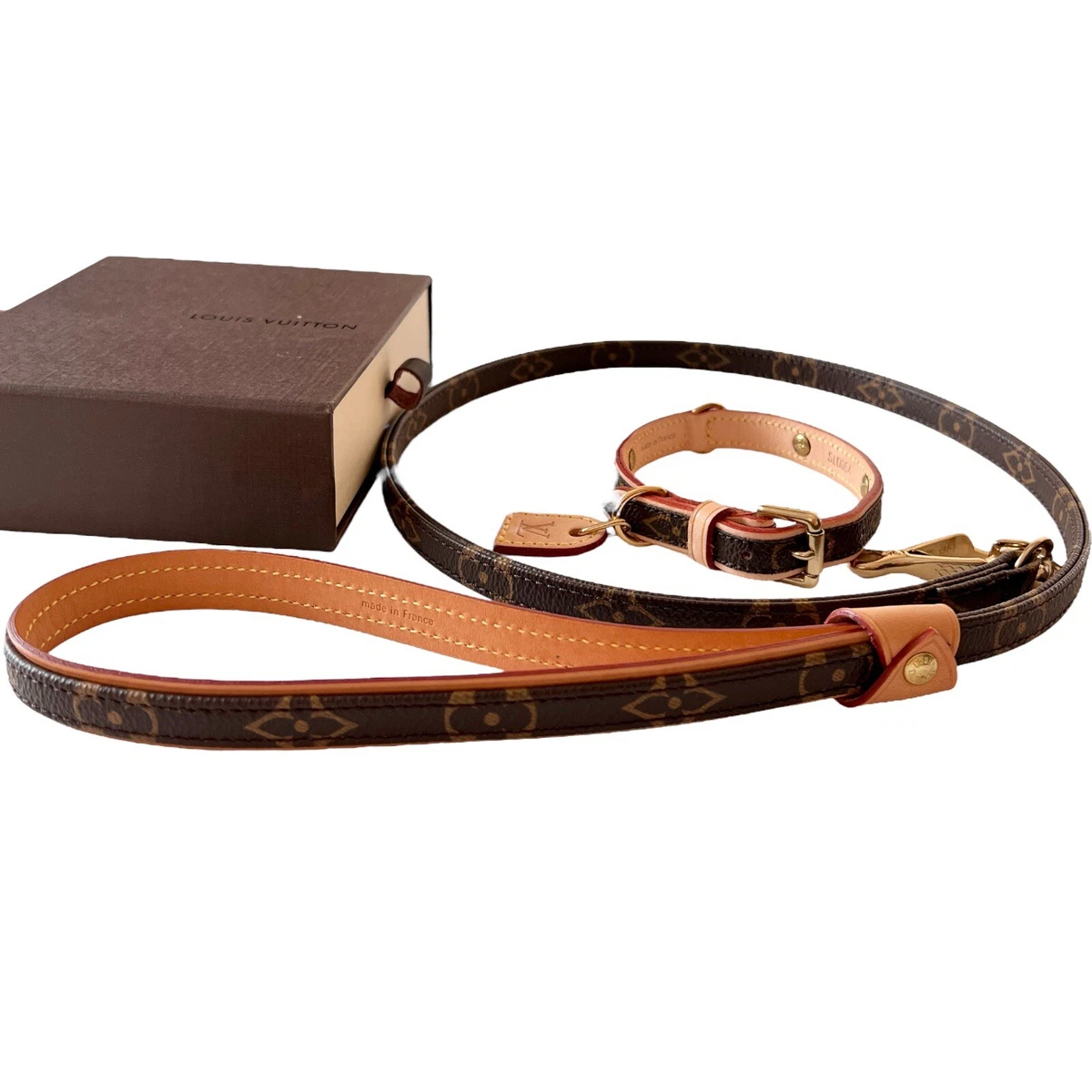 LOUIS VUITTON Baxter Dog Collar MM & Leash Set Medium Dog