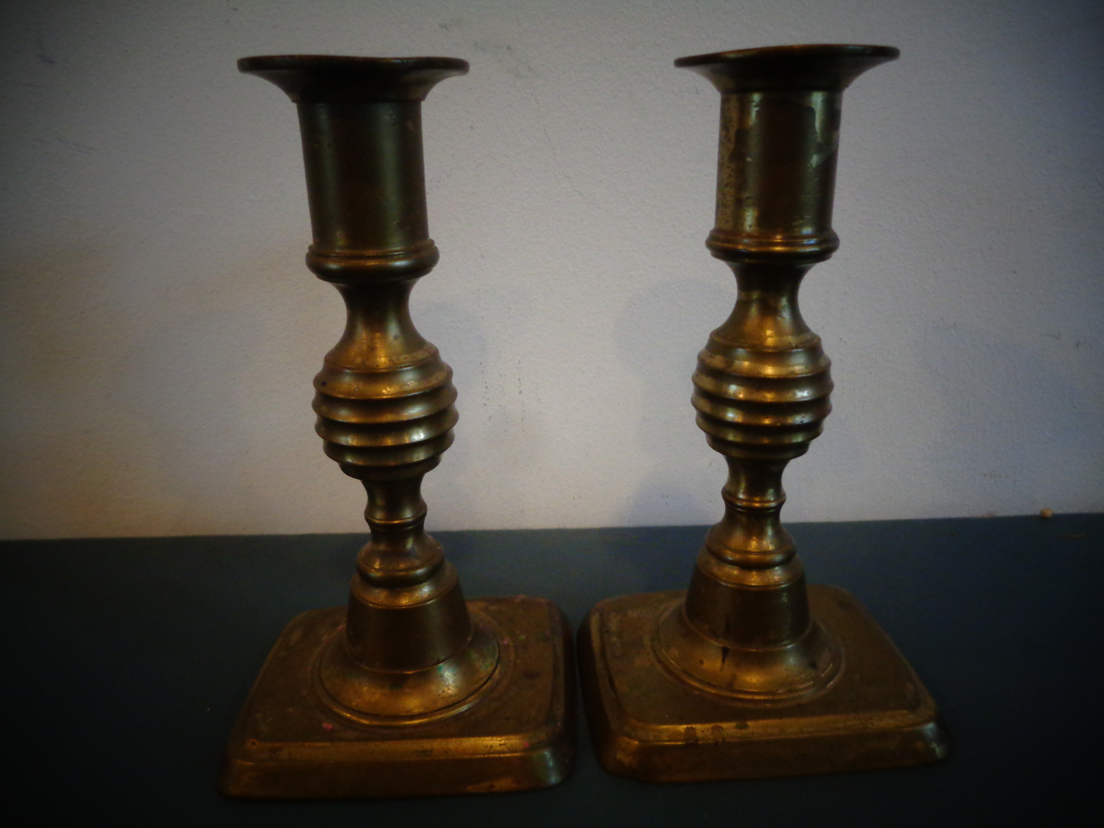ANTIQUE BRASS CANDLESTICK PUSH UP CANDLE HOLDER eBay