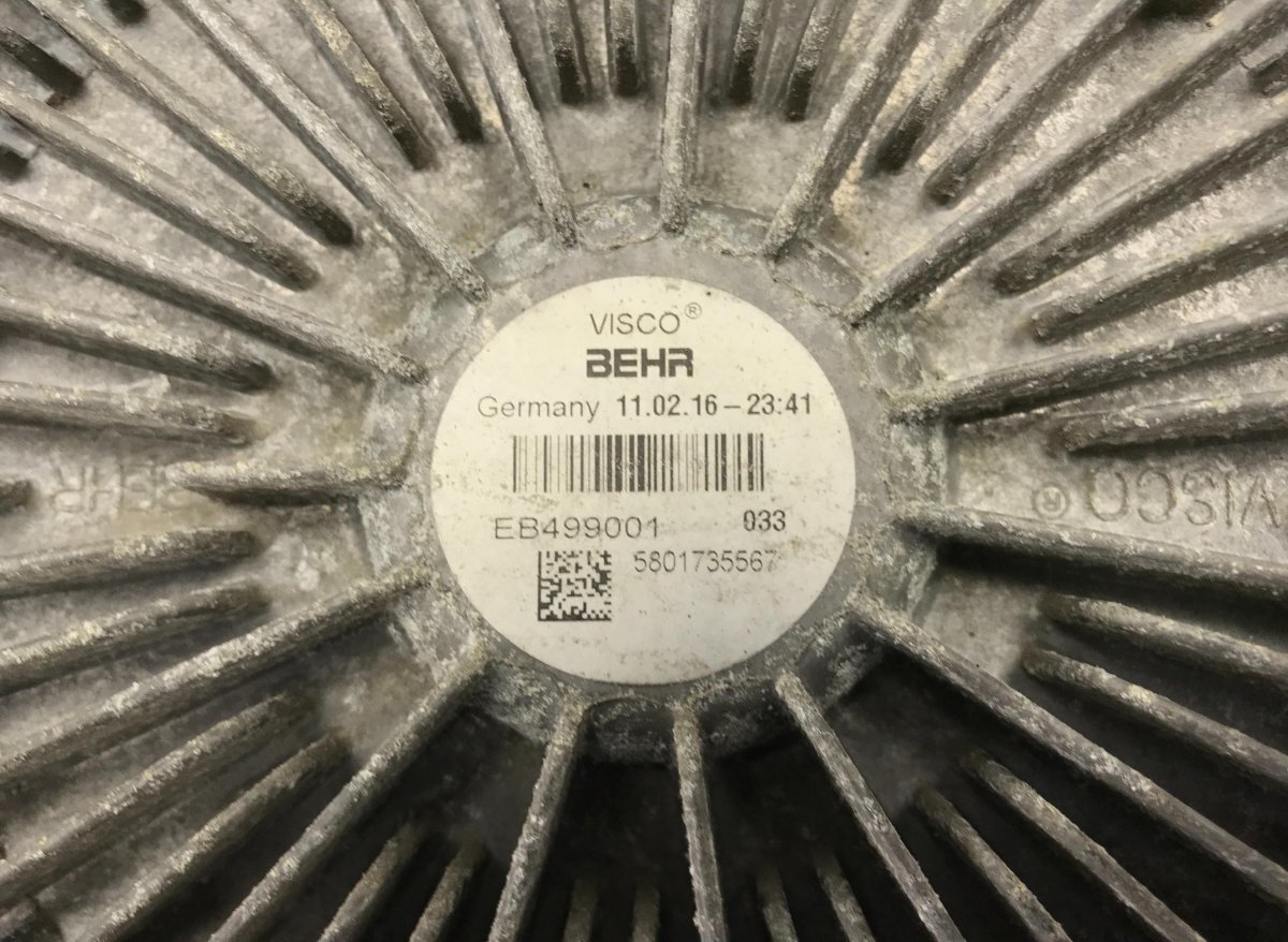 For IVECO 5801735568 5801735569 Cooling Fan Assembly W/ Visco 