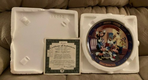 Disney Mickey & Minnie Birthday Plate Through The Years Bradford Exchange 1942 - Picture 4 of 5