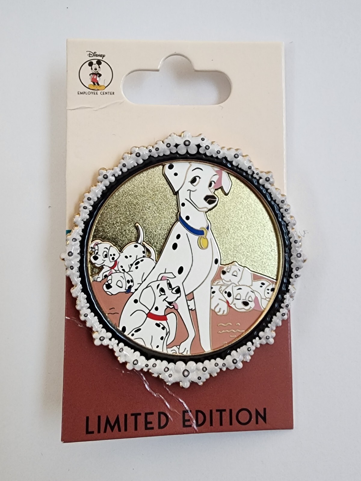 DEC Disney Employee Center 101 Dalmatians  Mother’s Day Pin Perdita LE250