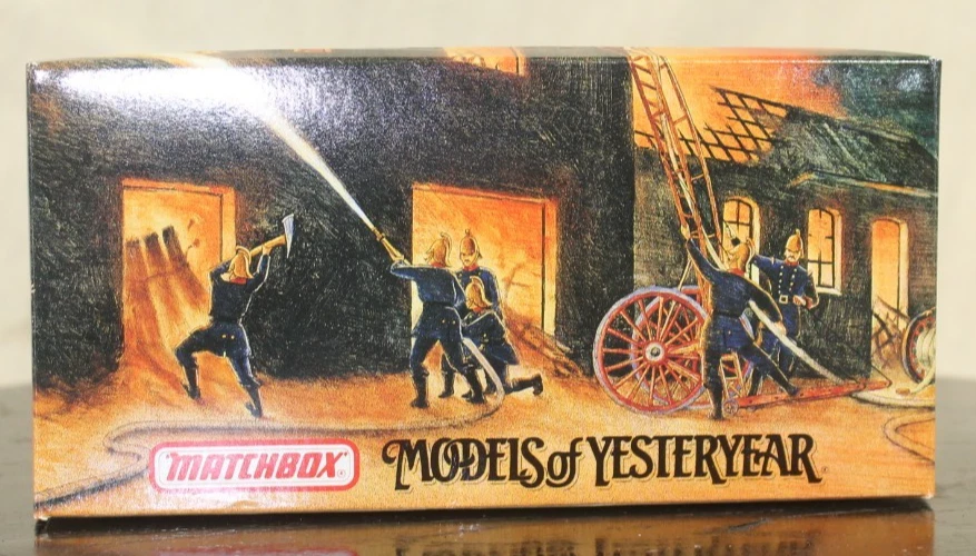 Modelos Matchbox de antaño 1933 Cadillac Fire Wagon YFE03 serie Fire Engine Foto 3 de 4