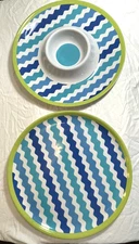 Wave pattern melamine party tray set  - 13 and 13.5 inch MCM look