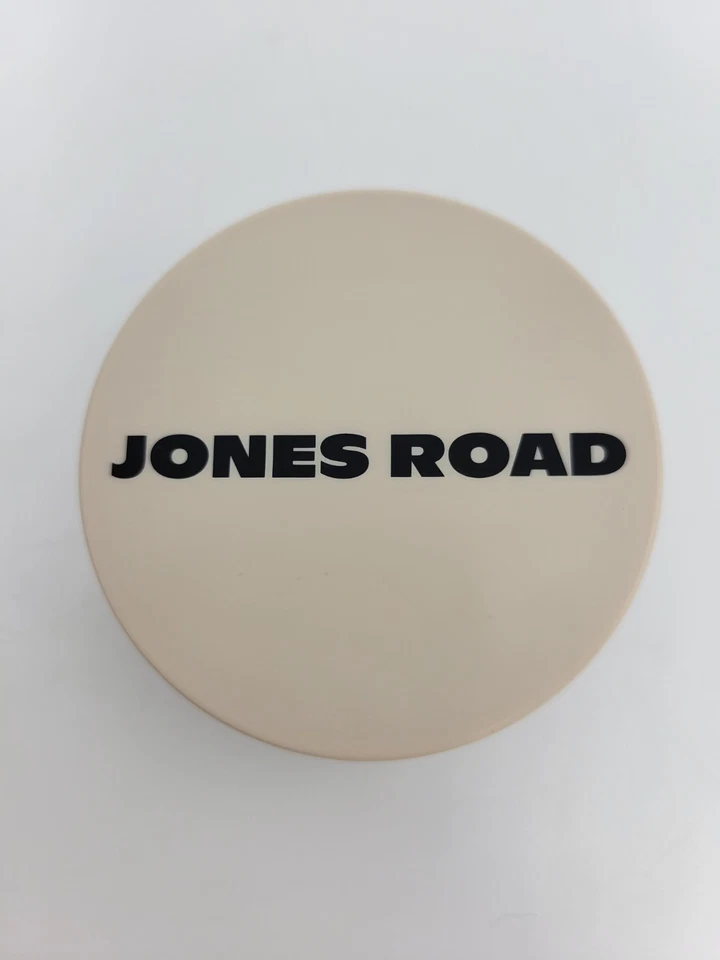 JONES ROAD What the Foundation BEIGE 1,14 oz NUEVO sin caja Foto 2 de 3