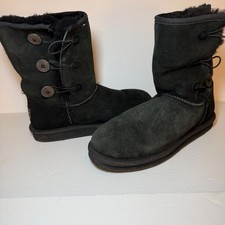 L.L. BEAN Fleece Lined Black SUEDE winter boot with button side. Women Size 8 M