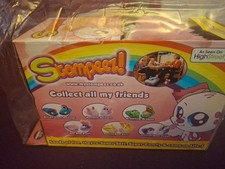 Stompeez Slippers Size Medium (13-2) kids