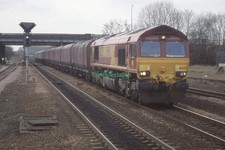 S122 35mm Slide Class 66 66235 Stainforth c.2004