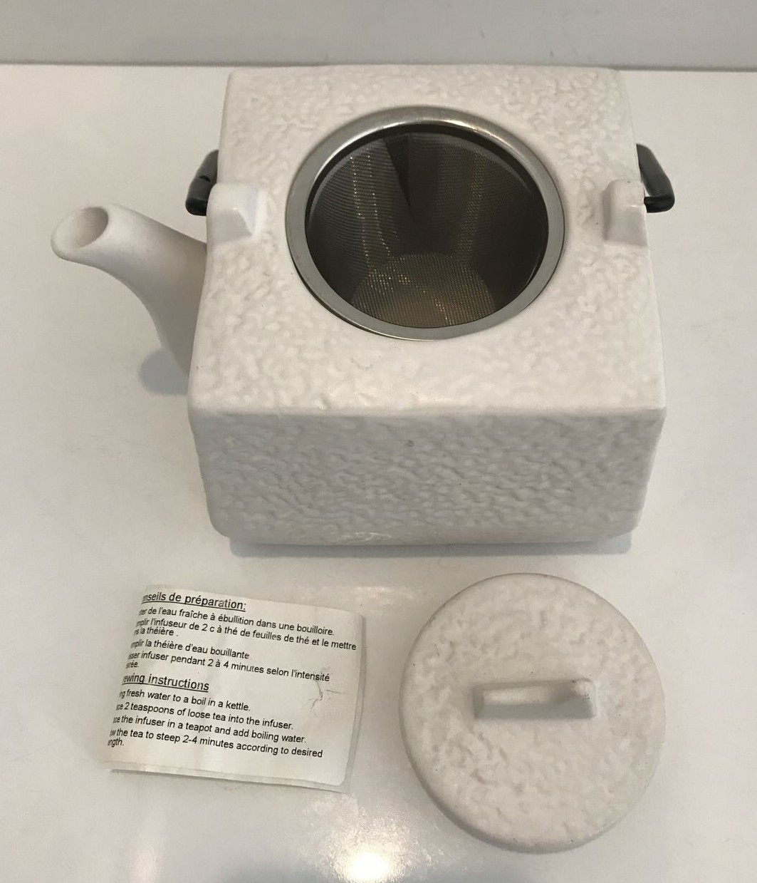 Morris Design Vintage Modern Teapot In Pebble White Finish w Strainer 