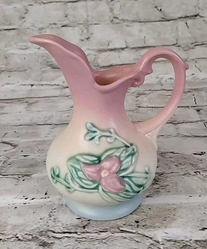 Vintage 1946 Hull Pottery Wildflower Blue & Pink Ewer Pitcher W2 Trillium 5.5"
