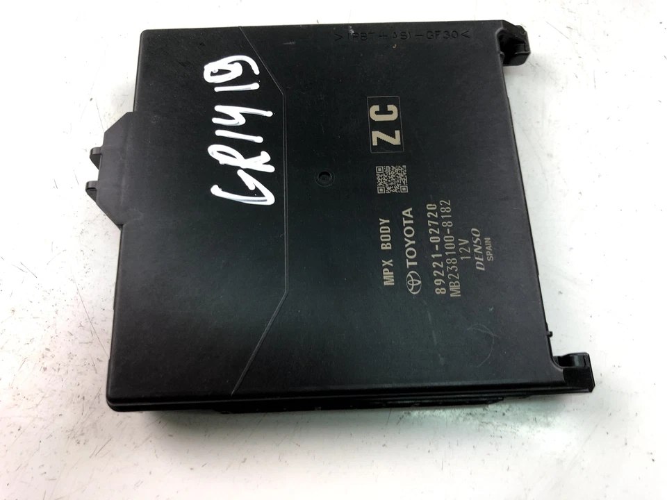 TOYOTA COROLLA Estate E21 89221-02720 Control Unit 2020 15953888 - Image 2 of 4