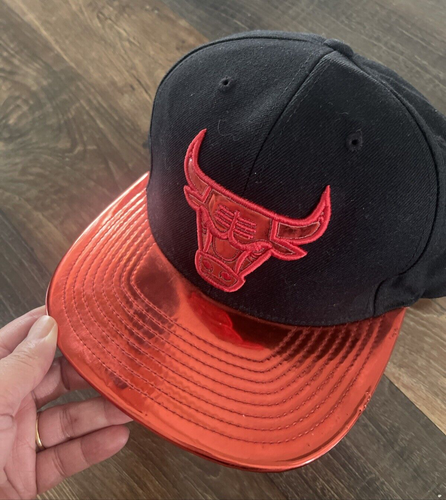 RARO cappello berretto snapback Chicago Bulls Mitchell & Ness NBA misto lana rosso/nero - Foto 5 di 15