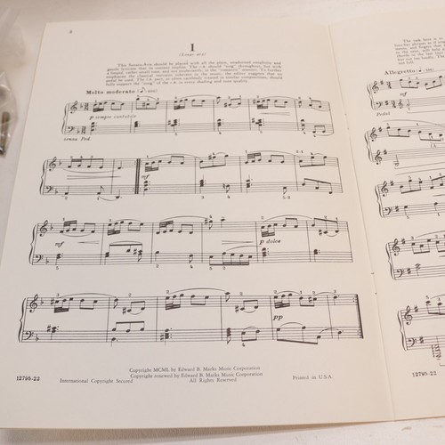 Twelve Easy Scarlatti Sonatas Piano Songbook Score Study Edition 1950 Marks - Picture 6 of 8