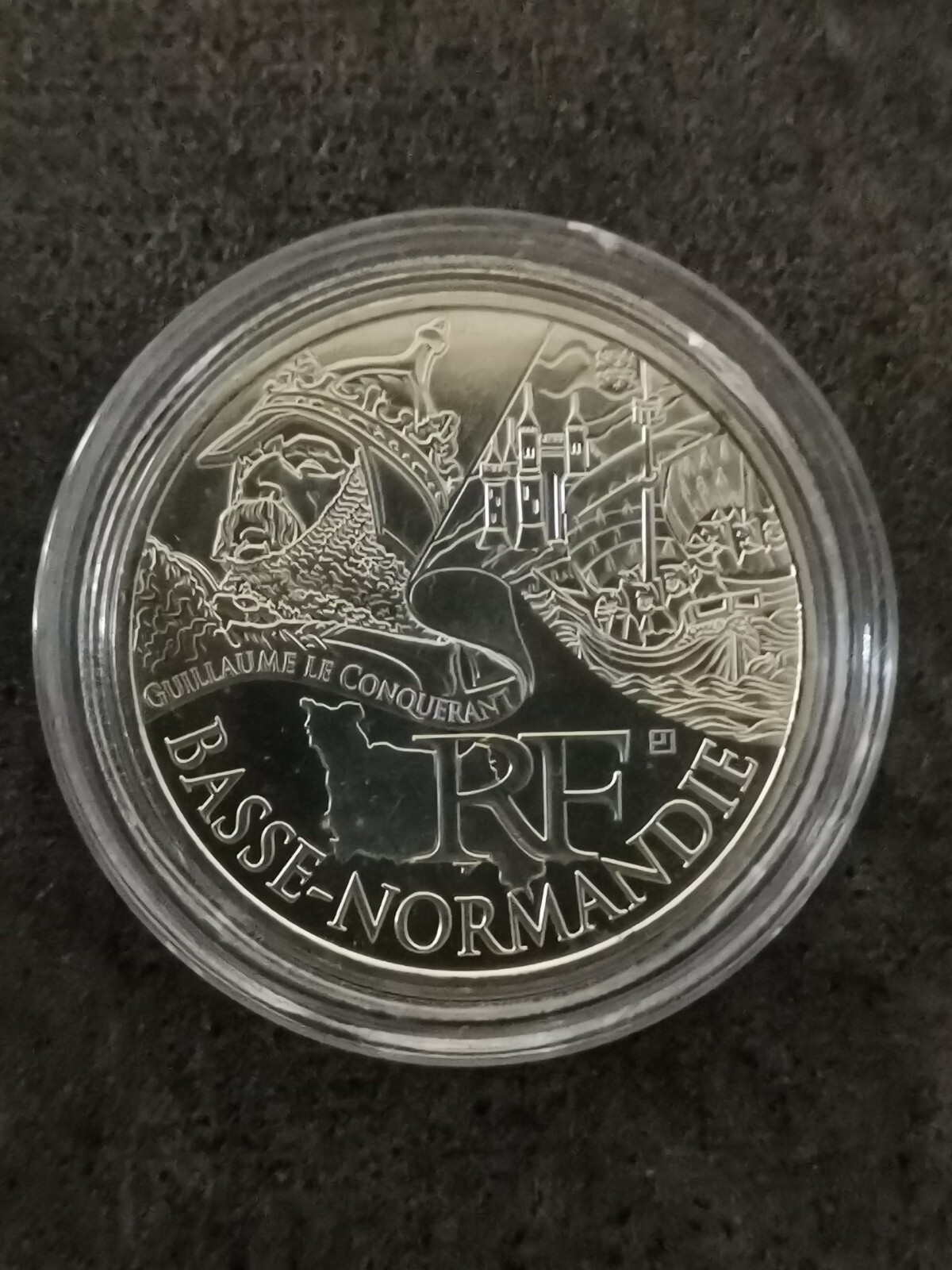 Picture 1 of 3