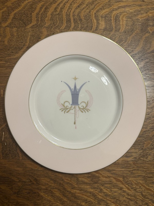 2 Vintage Fine Arts Royal Splendor, Pink/Gold Rim Dinner Plates 10 1/2"
