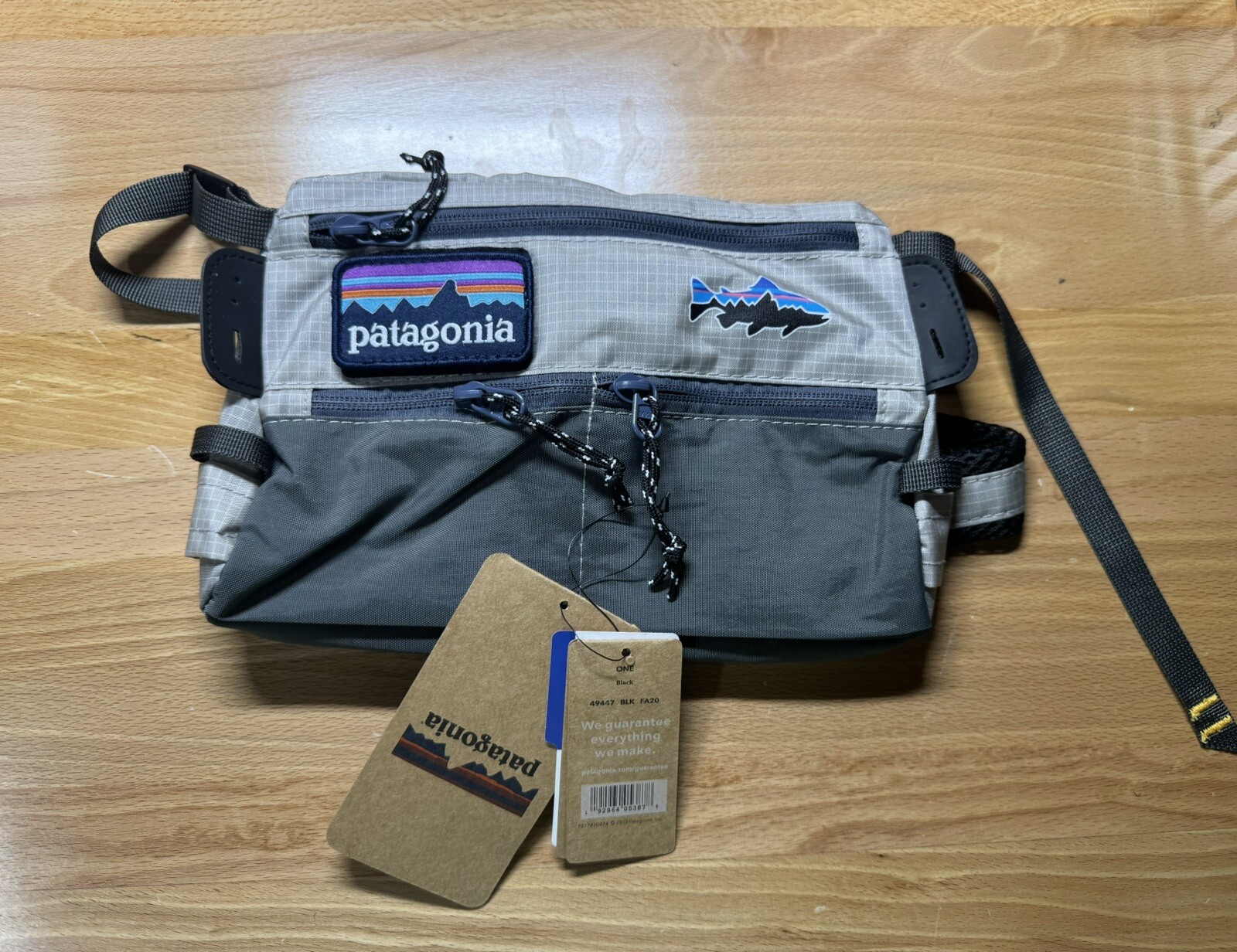 Mini riñonera Patagonia ultraligera agujero negro