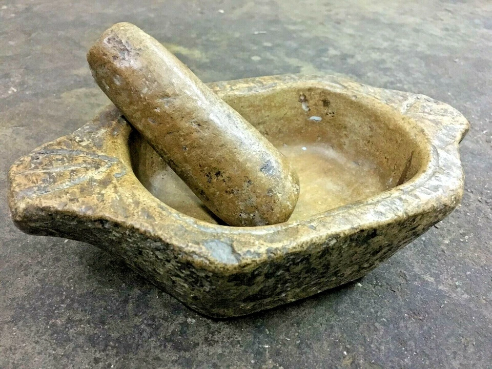 Tigela antiga antiga antiga exclusiva pedra pedra pedra primitiva argamassa e pilão / Kharl - Imagem 3 de 4