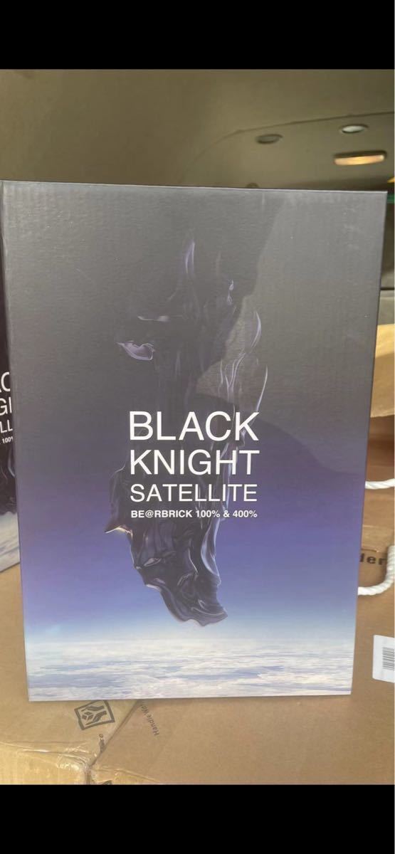 BE@RBRICK × BLACK KNIGHT SATELLITE 100% & 400% MEDICOM TOY BE@RBRICK × BLACK KNIGHT SATELLITE 100% & 400% MEDICOM TOY