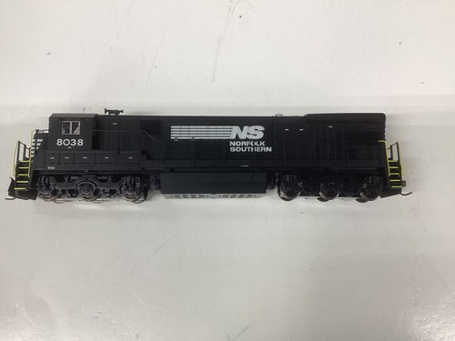 Broadway Limited Paragon 2 #2450 escala HO “NS” GE C30-7 diésel Rd. #8038 | Zustand: Used