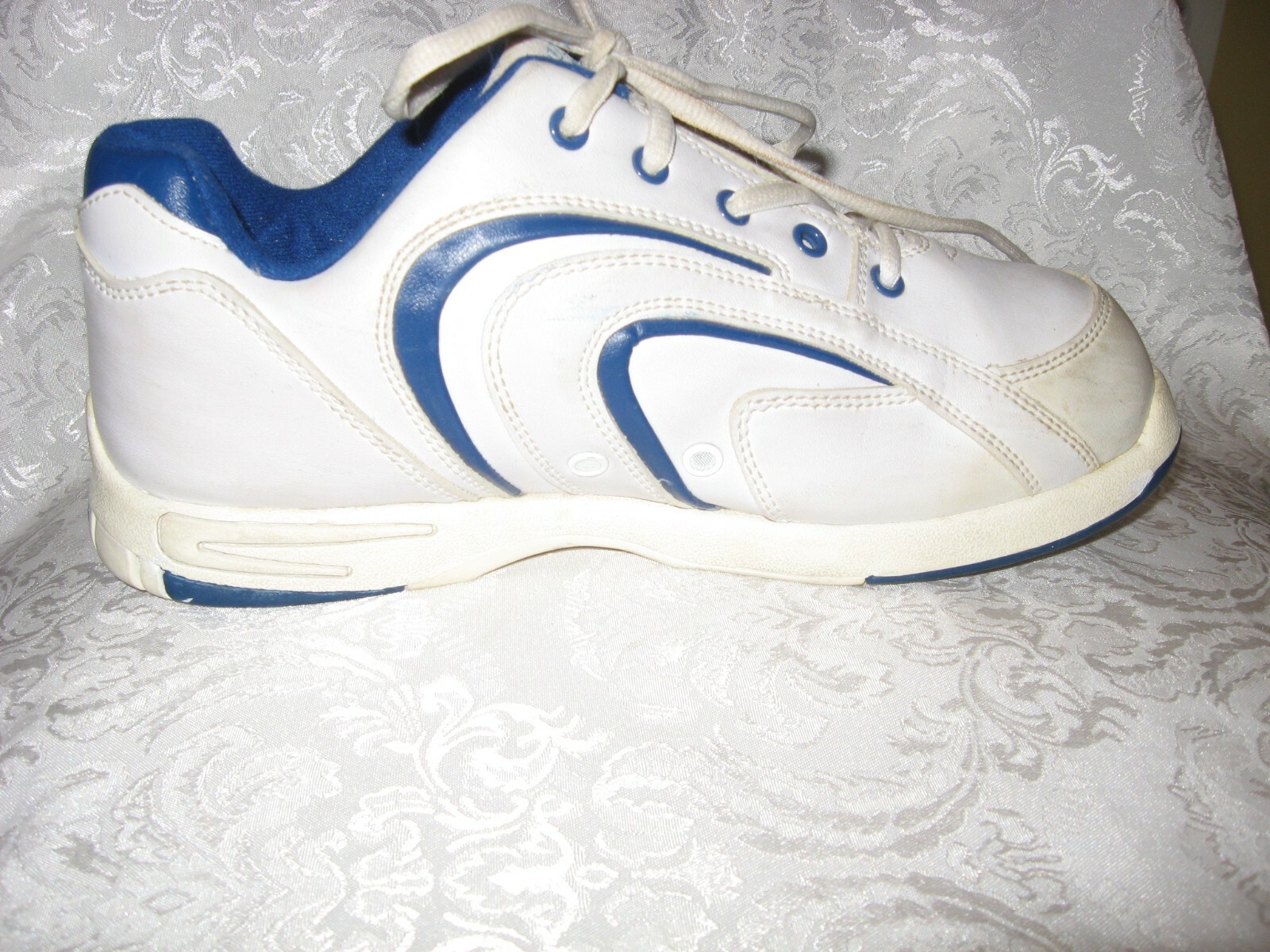 Side Ventilations White Blue Lace Up, Sz 8