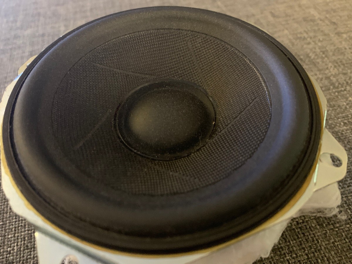 Bowers\u0026Wilkins Zeppelin 初代 Bowers & Wilkins Zeppelin 1. generation - YouTube