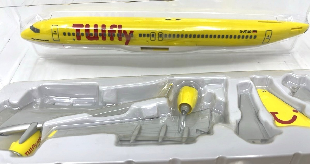 トゥイフライ航空B737模型1/200 ハリボー塗装 トゥイフライ航空B737模型1/200 ハリボー塗装 - メルカリ