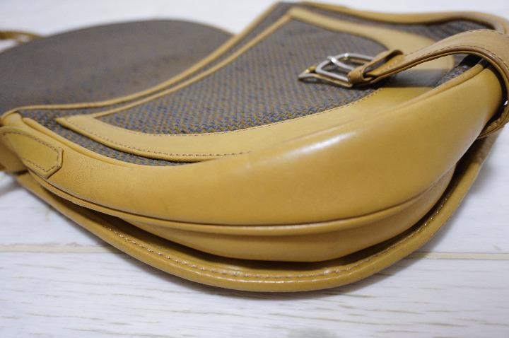 Borsa a tracolla Yves Saint Laurent YSL carina