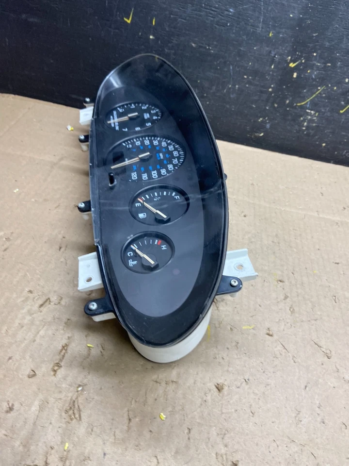 1995 a 2000 Dodge Stratus Cluster Speedometer U4692 PS - Imagem 3 de 4