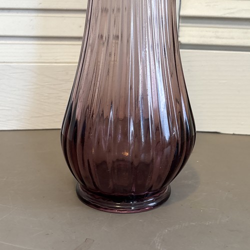 Vaso in vetro oscillante a costine LE SMITH 13" vaso ametista viola - Foto 5 di 7