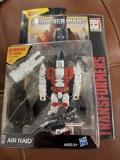 Transformers Combiner Wars Air Raid  1 of 5 Hasbro Generations w  comic book NIB