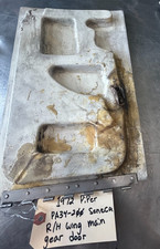 1972 Piper Seneca PA-34-200 R/H Main Gear Door Assy. 1972 Piper Seneca PA-34-200 R/H Main Gear Door Assy.