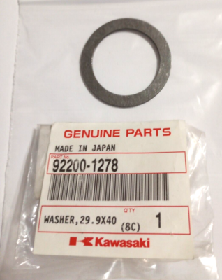 Kawasaki ZX-6R,ZX-7R, ZRX1200 Washer 29.9X40X1.5 NOS 92200-1278 (L