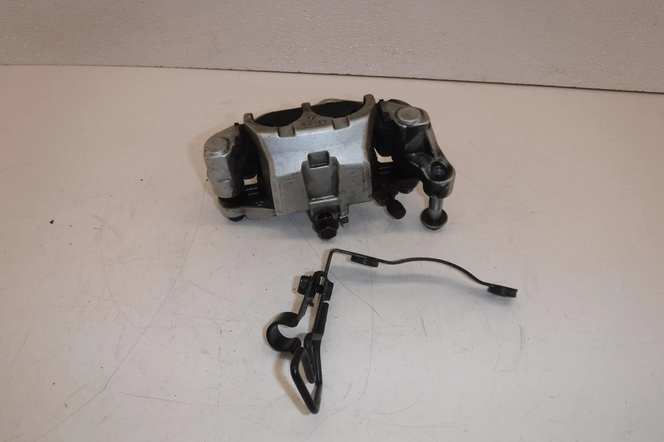 PINZA DE FRENO DELANTERA IZQUIERDA YAMAHA MIDNIGHT STAR ROAD MM ROYAL V 650 Foto 4 de 4